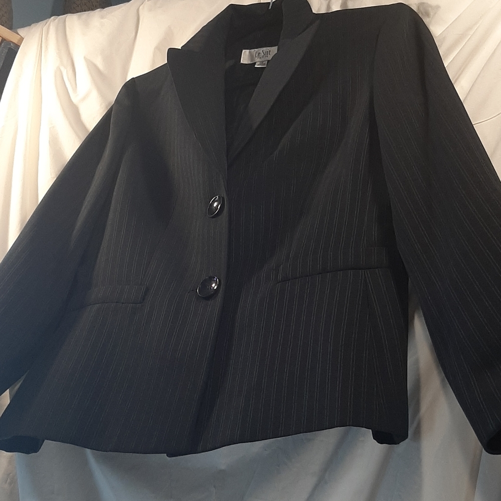Jacket - Picture 1 of 6